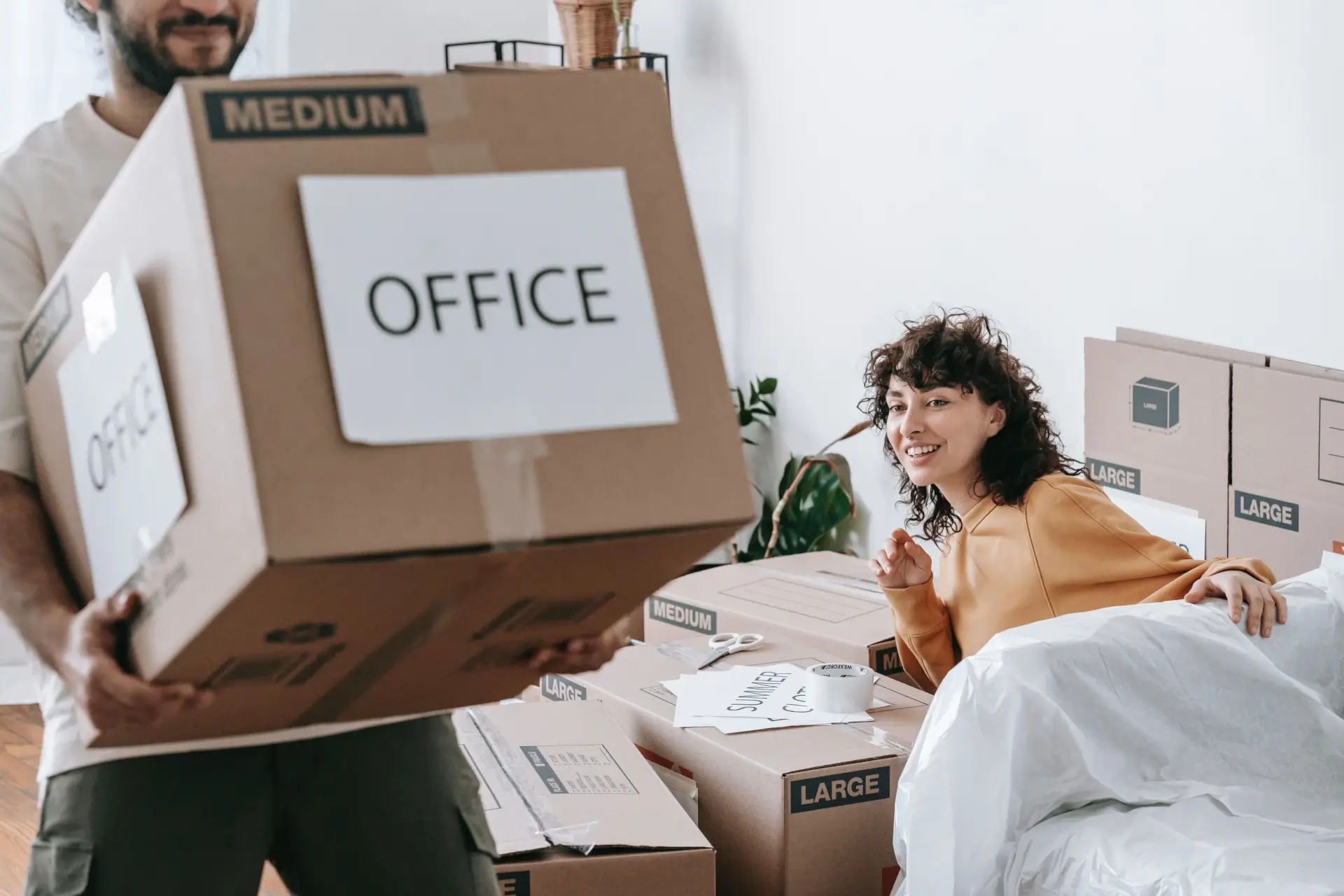 How to Effectively Move Your Home and Office While Starting a Business